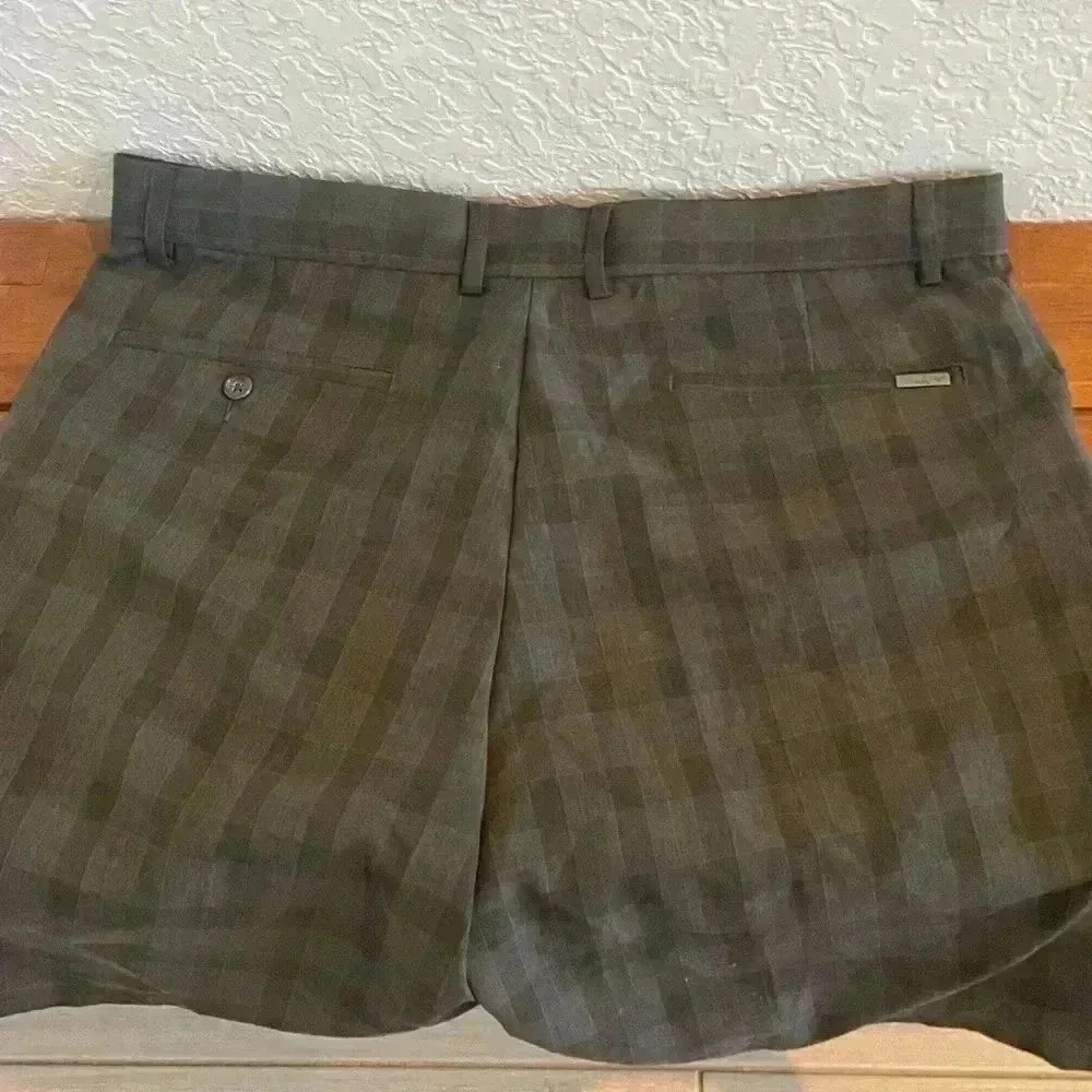 Greg Norman grey plaid shorts size 36 - Picture 2 of 4